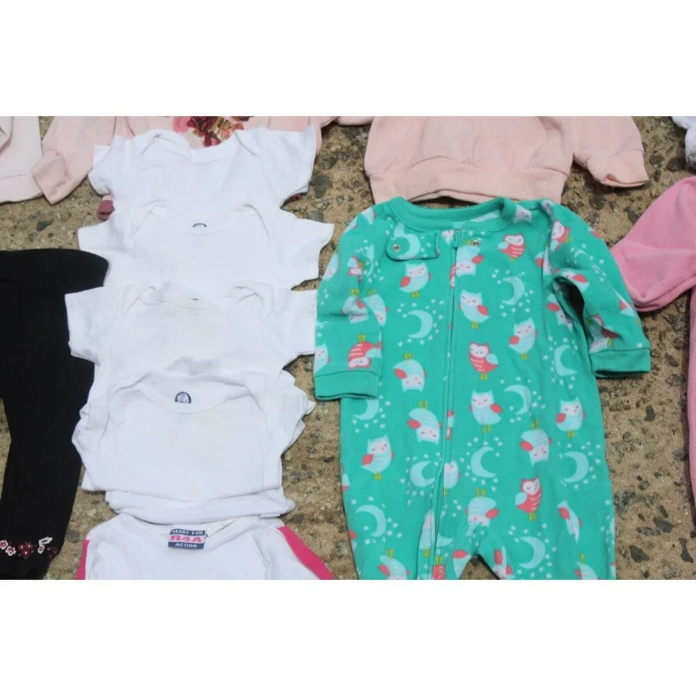 Lot of 31 pcs Baby Girl Clothes 12M, 12-18M Outfits Sleepers CUTE FALL Wardrobe